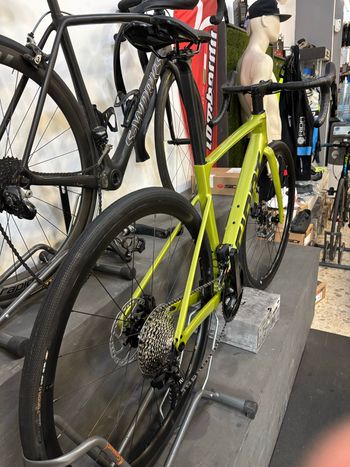 Used Giant Defy Advanced 1 2025 2025 Route & Gravel