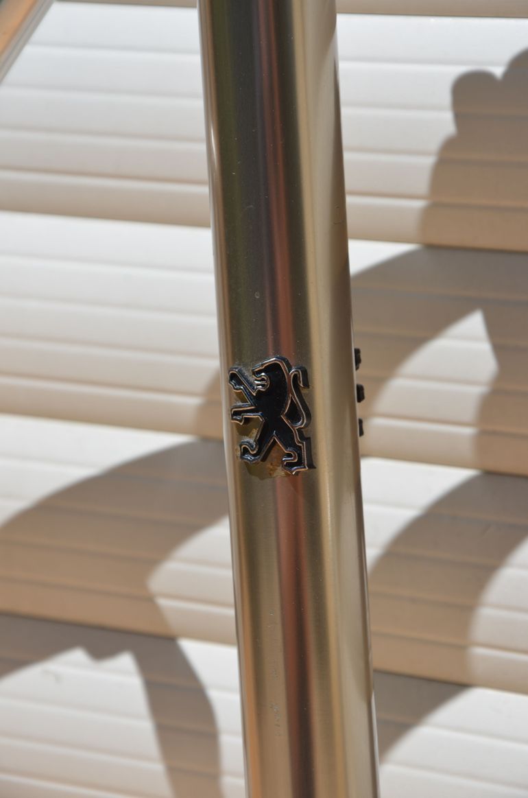 Used Peugeot Vintage Vitus 979 Road Bike Frame And Fork, Peugeot Badged. Frameset 1985 Road & Gravel, Light Gray — image 6 of 29