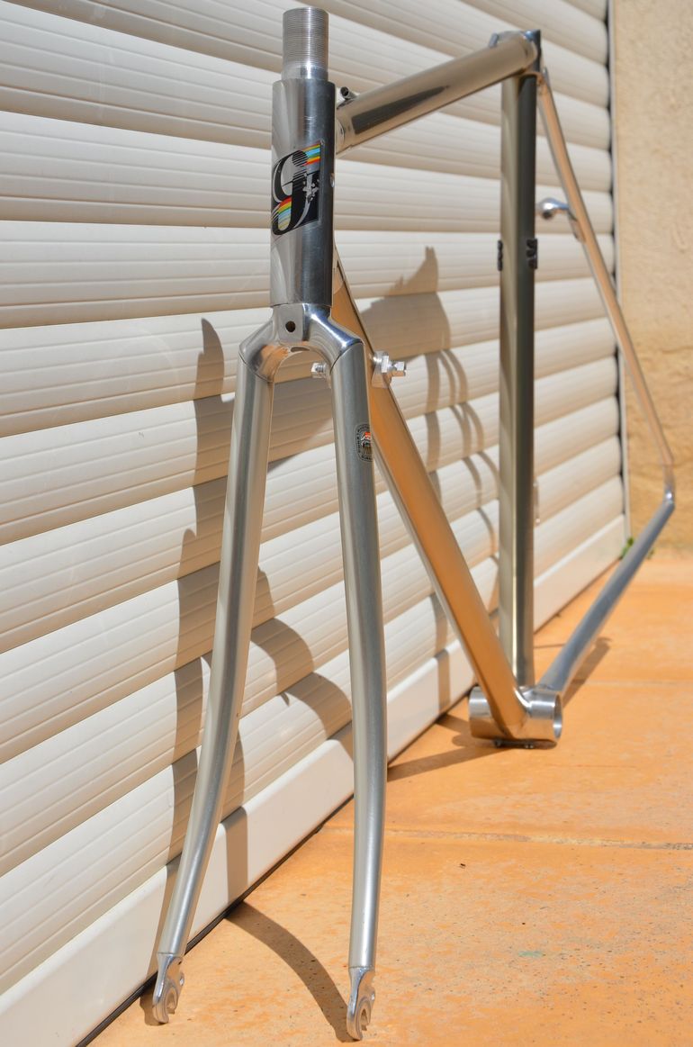 Used Peugeot Vintage Vitus 979 Road Bike Frame And Fork, Peugeot Badged. Frameset 1985 Road & Gravel, Light Gray — image 18 of 29