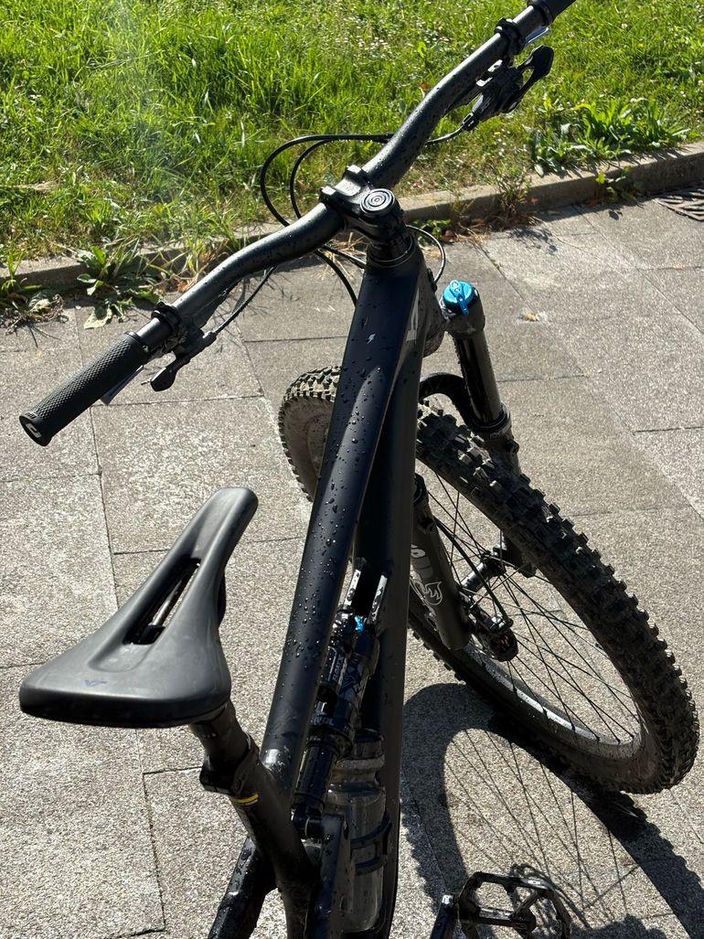 Used YT YT Custom Shimano SLX 2025 Mountainbike, Negro — image 5 of 6
