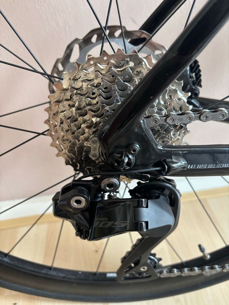 Used Focus IZALCO MAX DISC 9.7 2020 2020 Road & Gravel, Blue — image 5 of 15