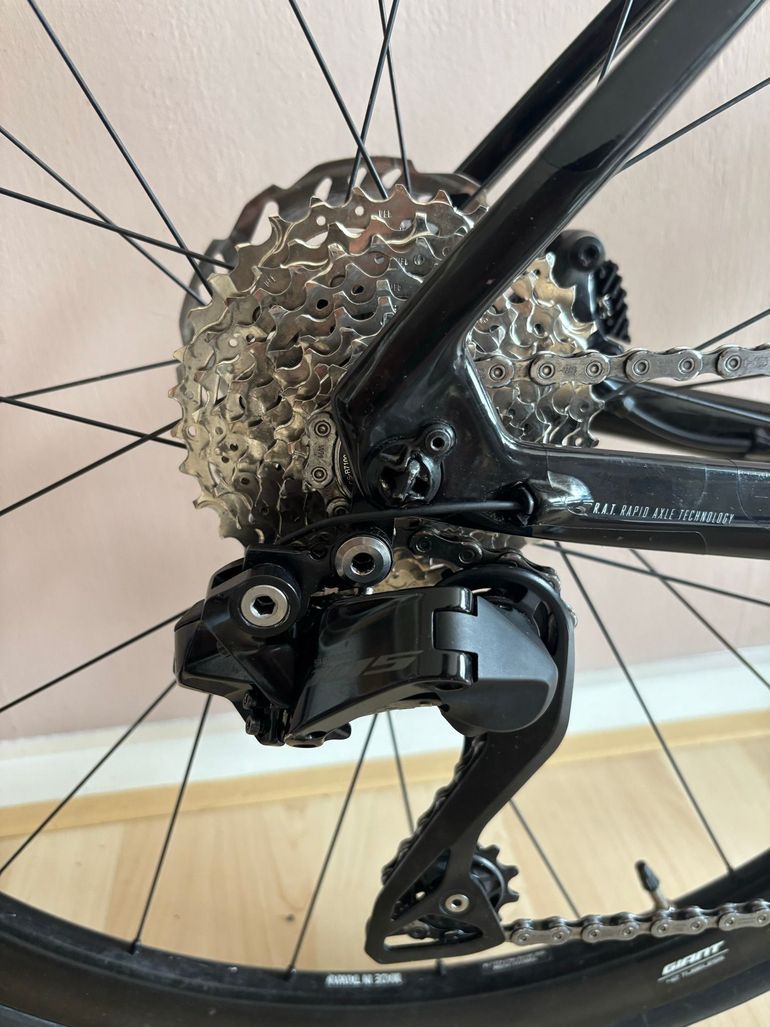 Used Focus IZALCO MAX DISC 9.7 2020 2020 Road & Gravel, Blue — image 3 of 15