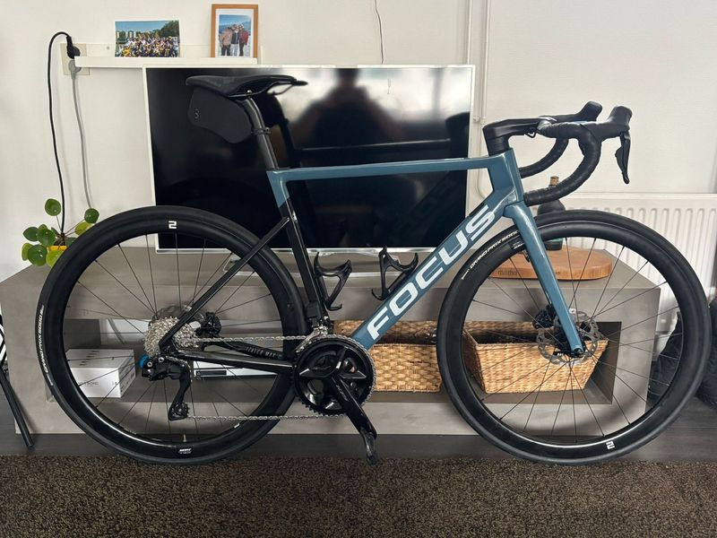 Used Focus Izalco Shimano 105 Di2 2020 Road & Gravel