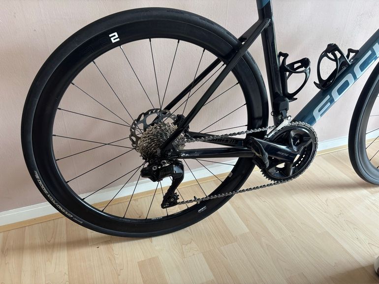 Used Focus IZALCO MAX DISC 9.7 2020 2020 Road & Gravel, Blue — image 2 of 15
