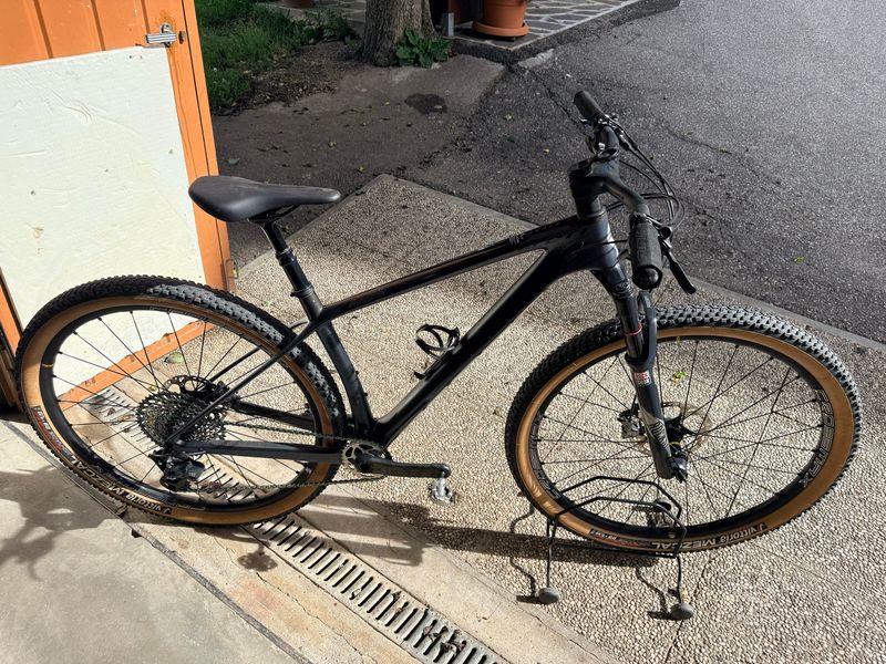 Used Scott Scale 940 2023 2023 Mountainbike, Black — image 1 of 7
