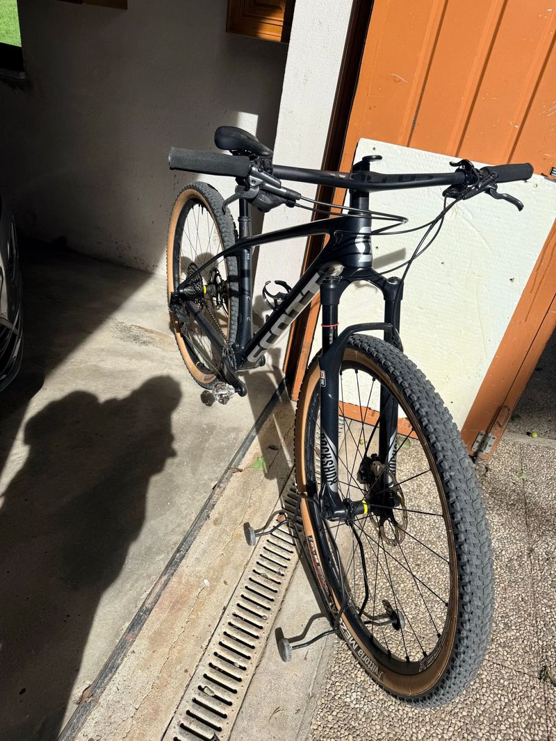 Used Scott Scale 940 2023 2023 Mountainbike, Black — image 6 of 7