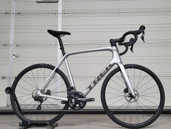 Used Trek Émonda SL 5 Disc 2022 2022 Road & Gravel