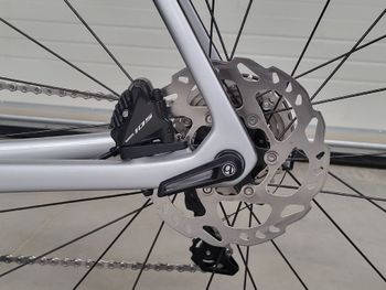 Used Trek Émonda SL 5 Disc 2022 2022 Road & Gravel, Light Gray — image 8 of 10