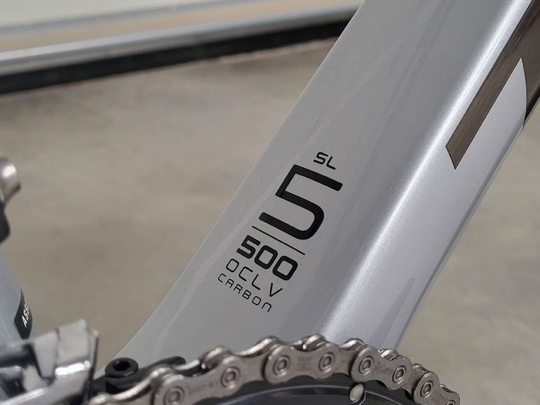 Used Trek Émonda SL 5 Disc 2022 2022 Road & Gravel, Light Gray — image 5 of 10