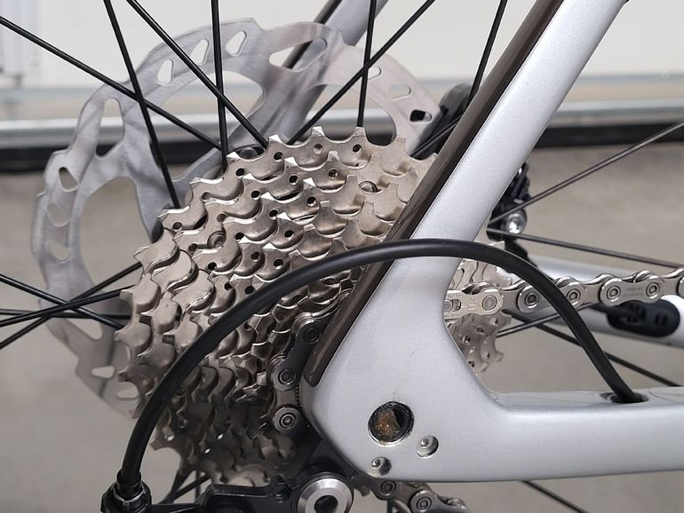 Used Trek Émonda SL 5 Disc 2022 2022 Road & Gravel, Light Gray — image 3 of 10
