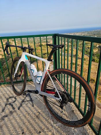 Used Factor OSTRO VAM SRAM Force AXS 2022 2022 Road & Gravel