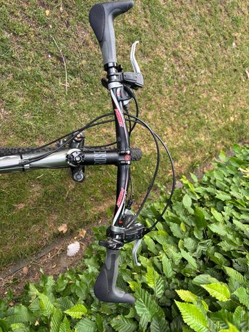 Gebrauchtes Rocky Mountain ETSX-70 2006 Mountainbike, Weiß — Bild 13 von 15