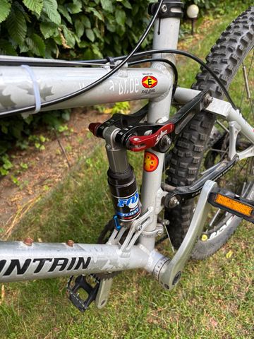 Gebrauchtes Rocky Mountain ETSX-70 2006 Mountainbike, Weiß — Bild 10 von 15