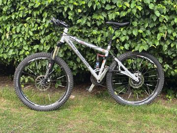 Gebrauchtes Rocky Mountain ETSX-70 2006 Mountainbike, Weiß — Bild 14 von 15