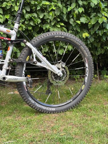 Used Rocky Mountain ETSX-70 2006 Mountainbike, Weiß — image 2 of 15