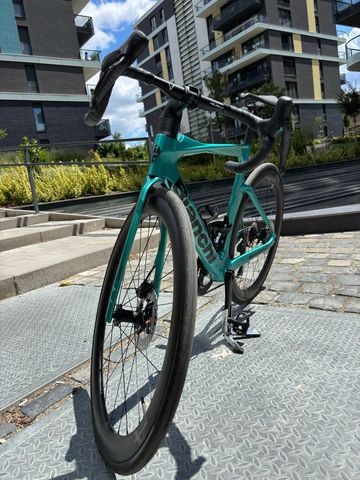 Brugt Bianchi Oltre Comp Ultegra Di2 2024 2024 Road & Gravel — billede 7 af 13