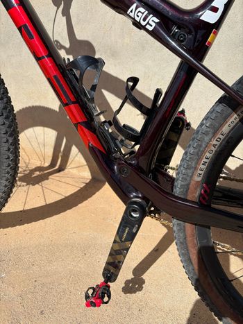 Used Trek Supercaliber SLR 9.9 XX AXS Gen 2 2024 2024 Mountainbike, Rojo — image 7 of 11