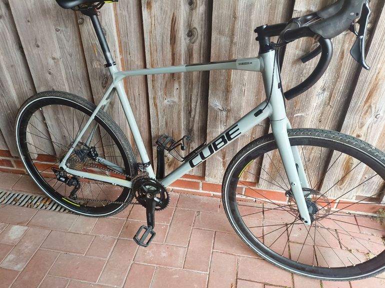 Used CUBE NULANE PRO 2023 2023 Road & Gravel, Hellgrau — image 1 of 5