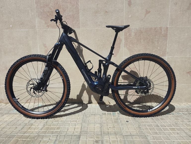 Used Orbea wild Orbea wild Custom Shimano Deore XT 2024 Mountainbike, Blau — image 2 of 9
