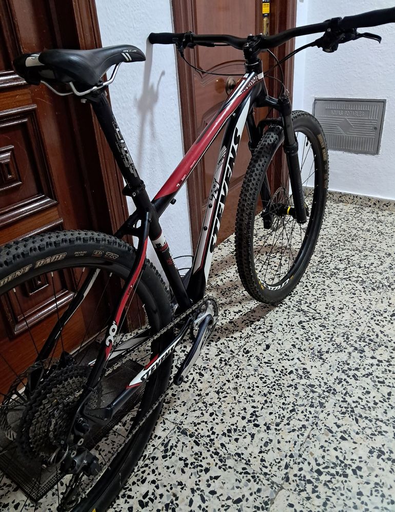 Used Stevens Stevens Custom Shimano Deore XT 2023 Mountainbike, Black — image 4 of 10
