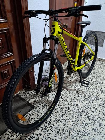 Used Scott Scott Custom Shimano Altus 2023 MTB