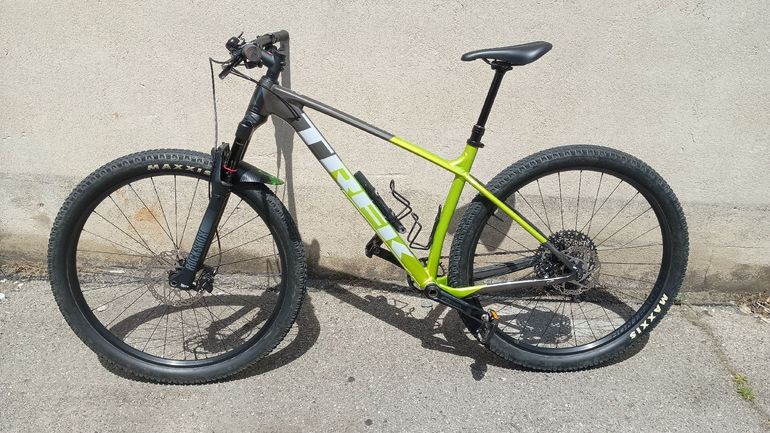 Used Trek Procaliber 8 2024 2024 Mountainbike, Green, 29 — image 2 of 5
