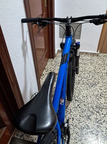 Used Trek Y Shimano Acera 2023 Mountainbike, Blue — image 5 of 10