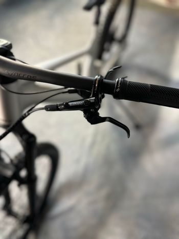 Used Scott Genius 940 2024 2024 Mountainbike, Light Gray, 29 — image 8 of 12