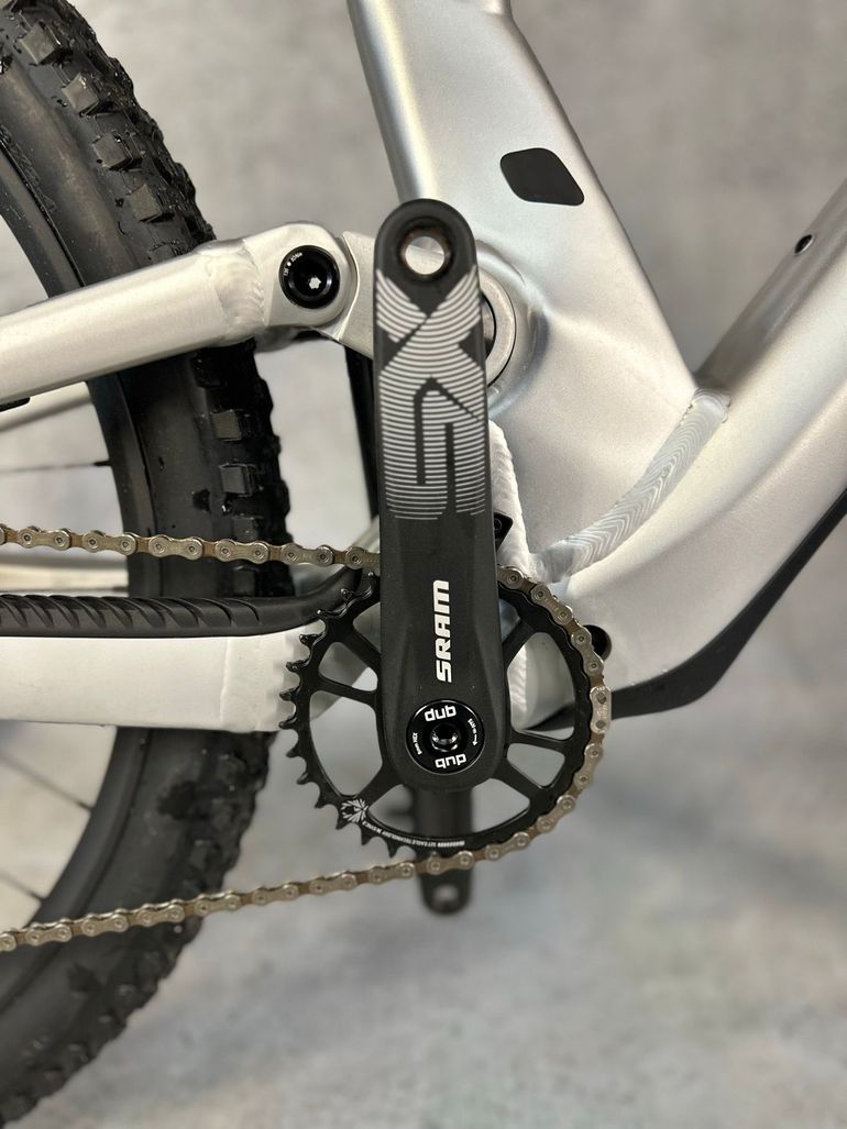 Used Scott Genius 940 2024 2024 Mountainbike, Light Gray, 29 — image 6 of 12