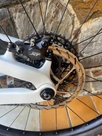 Used Trek Slash 9.8 XT Gen 6 2024 2024 Mountainbike, White, 29, 27.5 — image 8 of 9