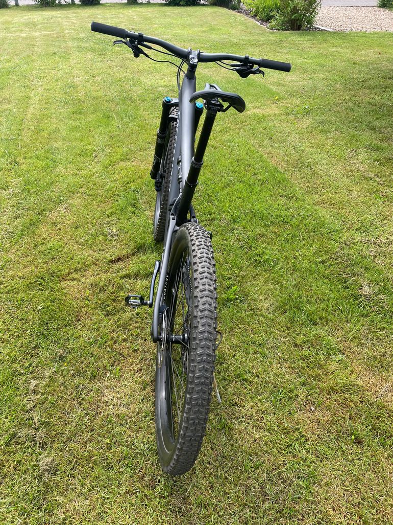 Used Specialized Stumpjumper Comp Carbon 2023 2023 Mountainbike — image 4 of 7