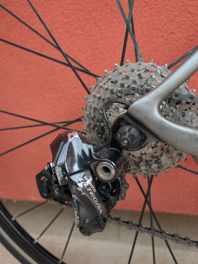 Gebrauchtes Canyon Ultimate CF SL 9 2016 2016 Road & Gravel, Hellgrau — Bild 3 von 4