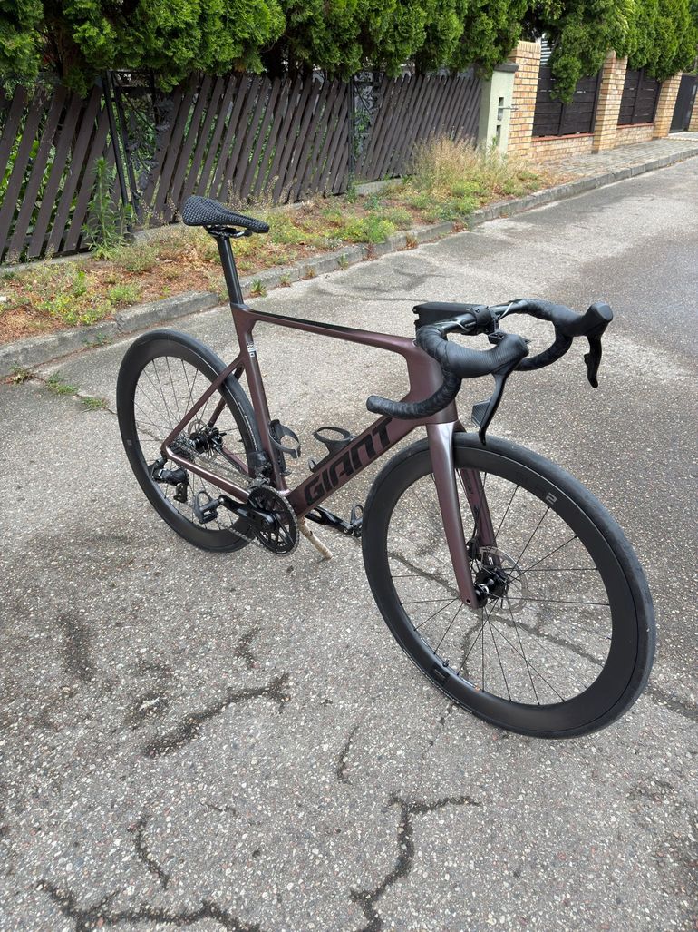 Used Giant Propel Advanced 1 2023 2023 Road & Gravel, Purple — image 4 of 15