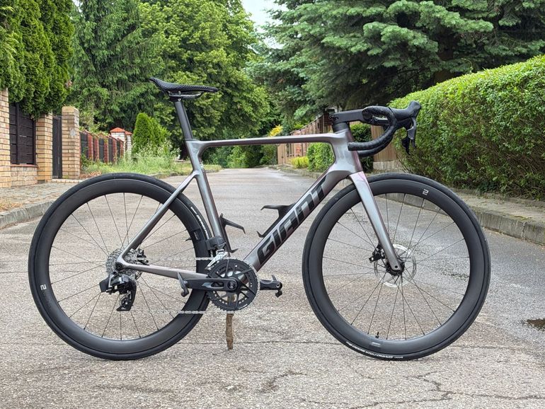 Used Giant Propel Advanced 1 2023 2023 Road & Gravel, Purple — image 1 of 15