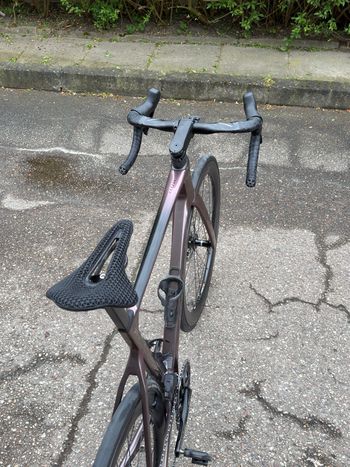 Used Giant Propel Advanced 1 2023 2023 Road & Gravel, Purple — image 14 of 15