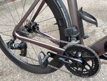 Used Giant Propel Advanced 1 2023 2023 Road & Gravel, Purple — image 8 of 15