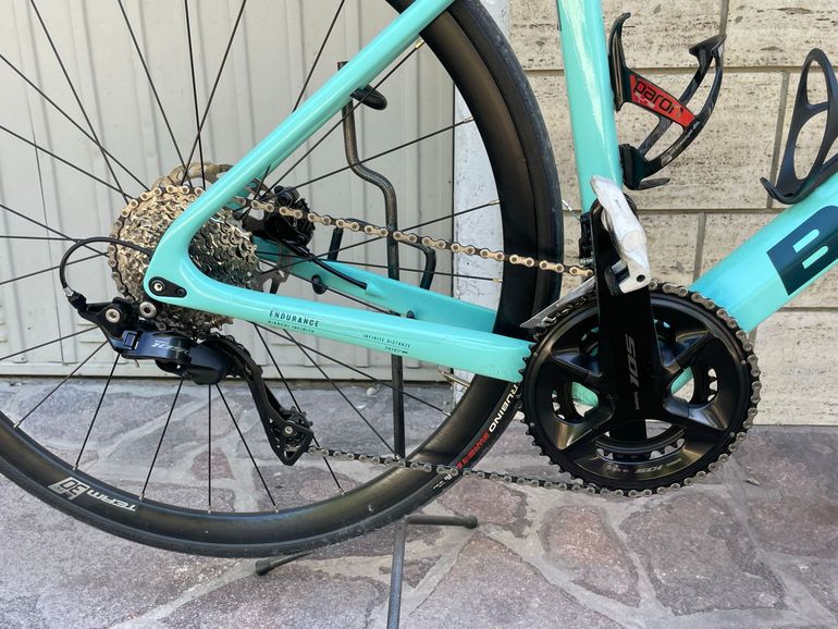 Used Bianchi Infinito 105 2026 2026 Road & Gravel, Blue — image 3 of 5