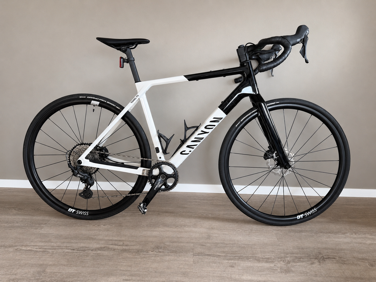 Used Canyon Grail CF 8 1by 2026 2026 Road & Gravel, Schwarz — image 1 of 16