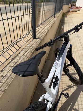 Used Scott Spark Shimano Deore XT 2024 Mountainbike, White — image 3 of 13