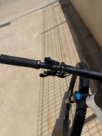 Used Scott Spark Shimano Deore XT 2024 Mountainbike, White — image 12 of 13