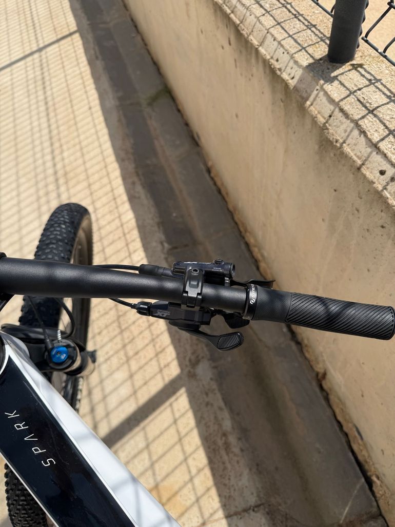 Used Scott Spark Shimano Deore XT 2024 Mountainbike, White — image 13 of 13