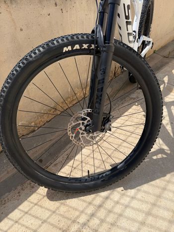 Used Scott Spark Shimano Deore XT 2024 Mountainbike, White — image 9 of 13