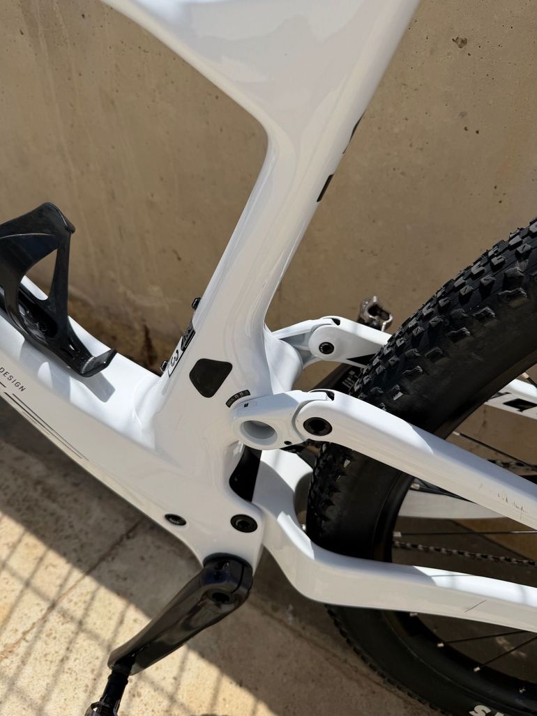 Used Scott Spark Shimano Deore XT 2024 Mountainbike, White — image 11 of 13