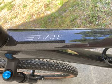 Used Scott Scale 925 2022 2022 Mountainbike, Green, 29 — image 7 of 8