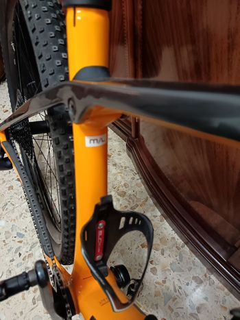 Used Trek Procaliber 9.7 2023 2023 Mountainbike, Orange, 29, 27.5 — image 3 of 9