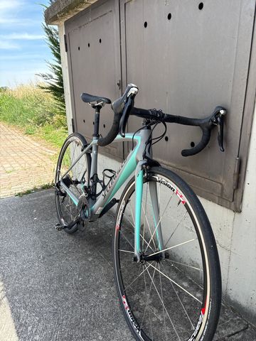 Käytetty Specialized Amira Shimano 105 2018 Road & Gravel — kuva 5 / 6