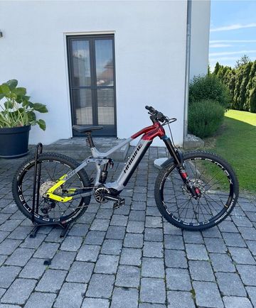 Used Giant Reign Advanced E+ 1 2026 2026 Mountainbike, Light Gray — image 9 of 14