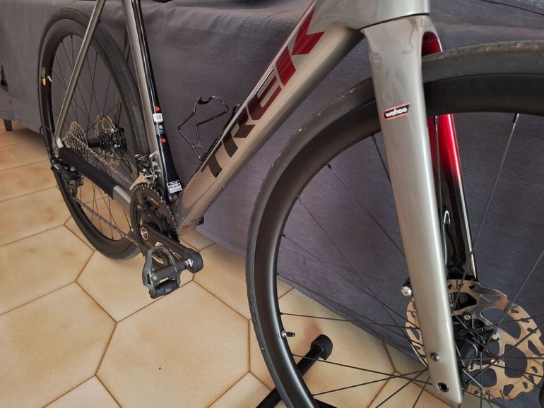 Used Trek Domane SL 5 Gen 4 2023 2023 Road & Gravel, Light Gray — image 6 of 16