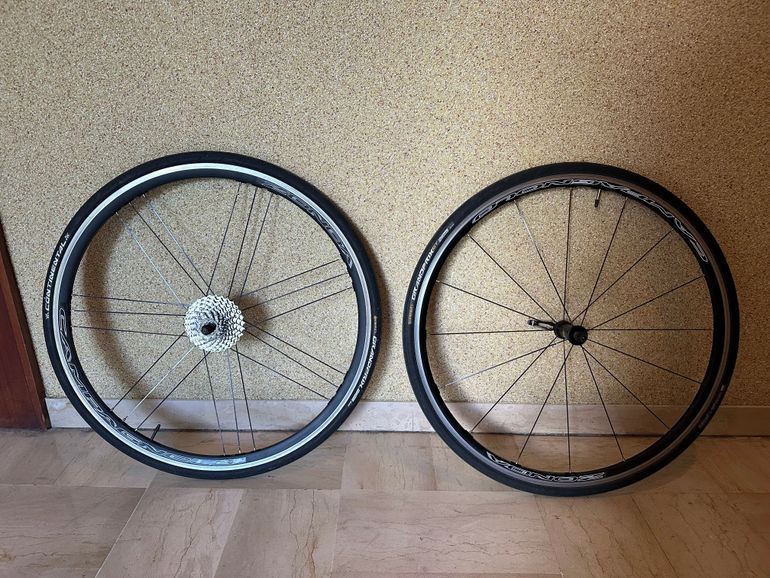 Used Giant TCR Advanced SL 1 2017 2017 Road & Gravel — image 2 of 3