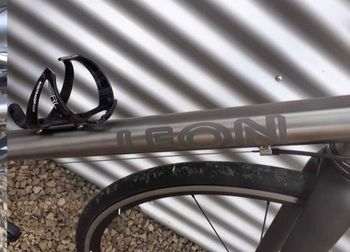 Used Leon Torrentibus Leon Torrentibus Custom Shimano 105 2018 Road & Gravel, Light Gray — image 3 of 7